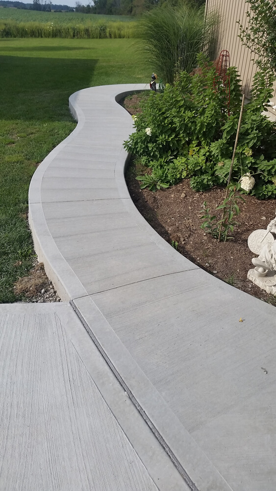 Broom finish concrete